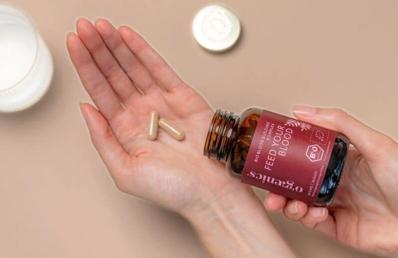 Ogaenics Feed Your Blood Organic Blood-Building Complex for Women with Iron Deficiency - Dietary Supplement - Glass Jar Ogaenics Feed Your Blood Organic Blood-Building Complex for Women with Iron Deficiency - Dietary Supplement - Glass Jar