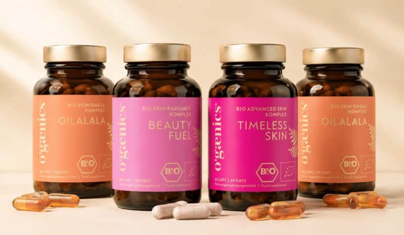Set The Skin Trinity beiger Hintergrund Set The Skin Trinity beiger Hintergrund